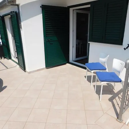 Marcela Apartman *