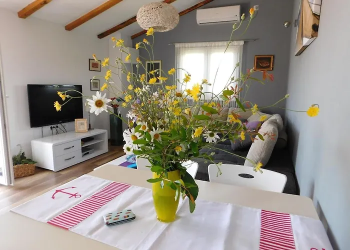 Marcela Apartman *